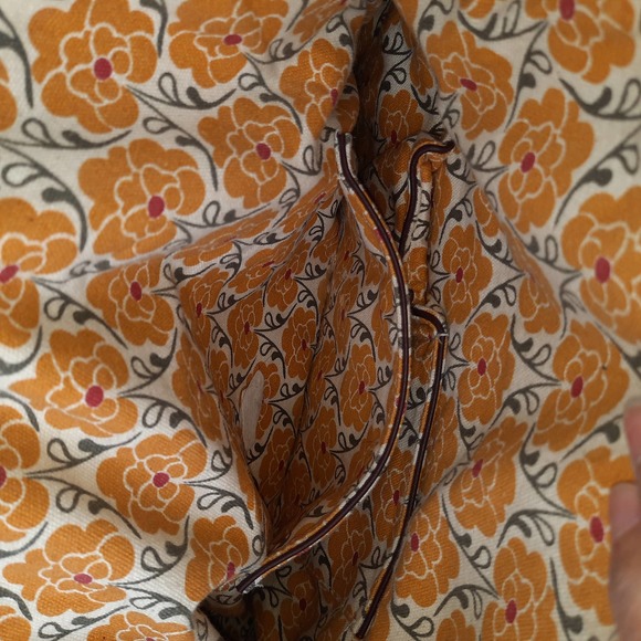 Emma Fox | Burgundy Leather Shoulder Bag - Picture 11 of 13